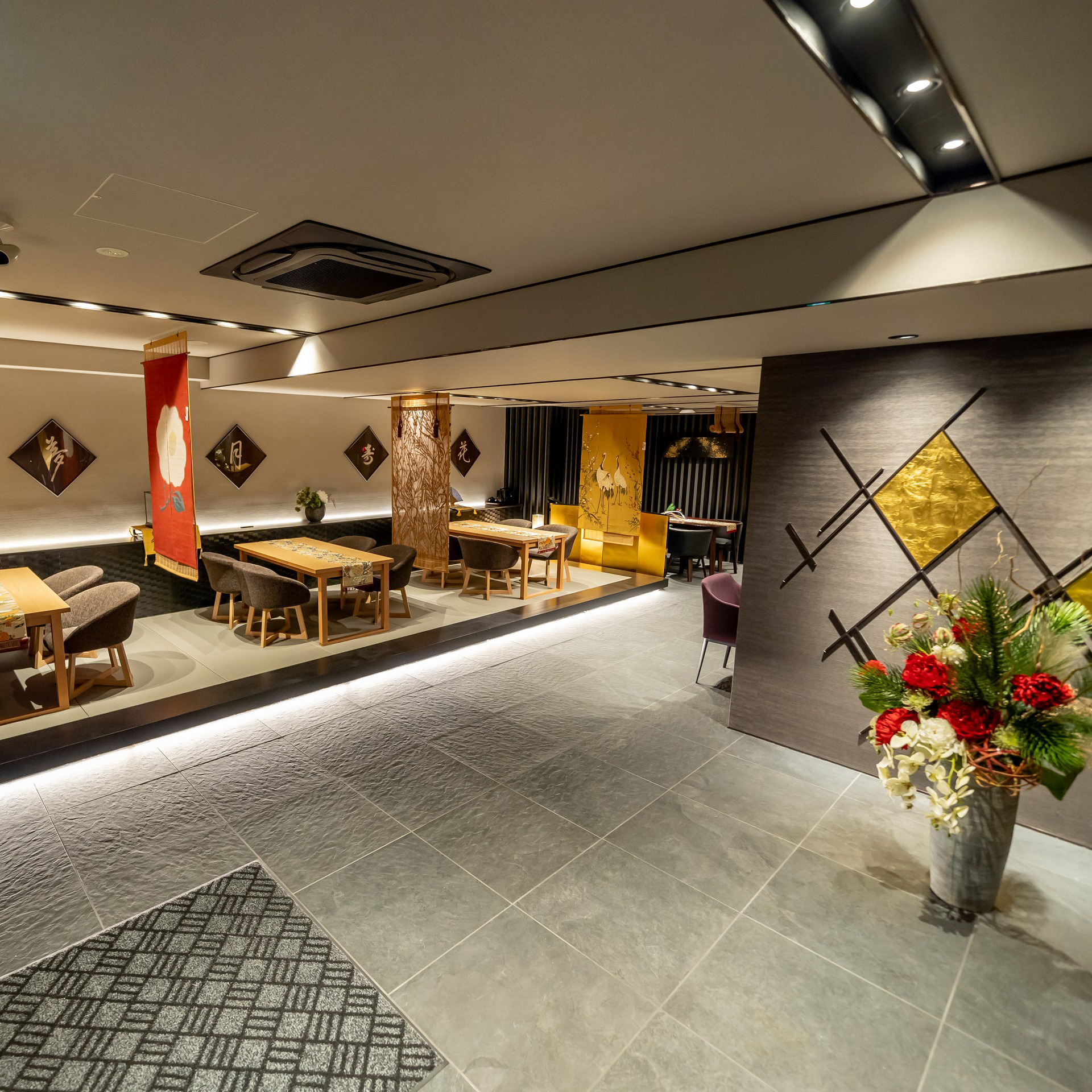 日本の伝統美に彩られたロビー